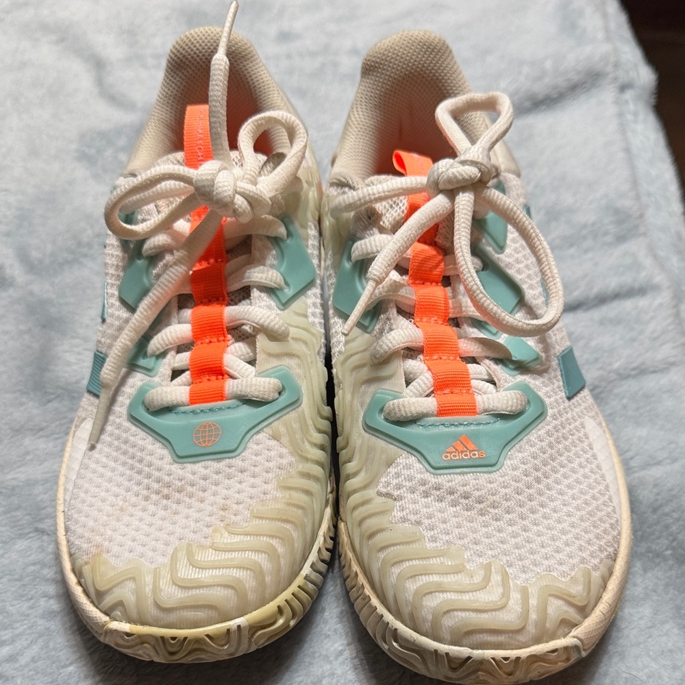 Adidas Cream and Teal Bounce Sneakers